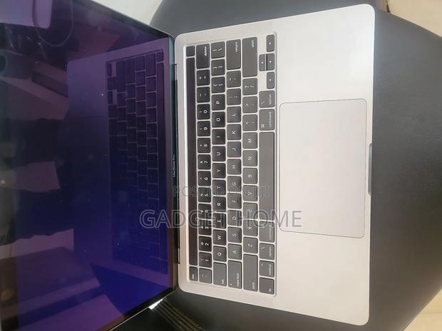 Laptop Apple MacBook Pro 2020 8GB Intel Core i5 SSD 256GB