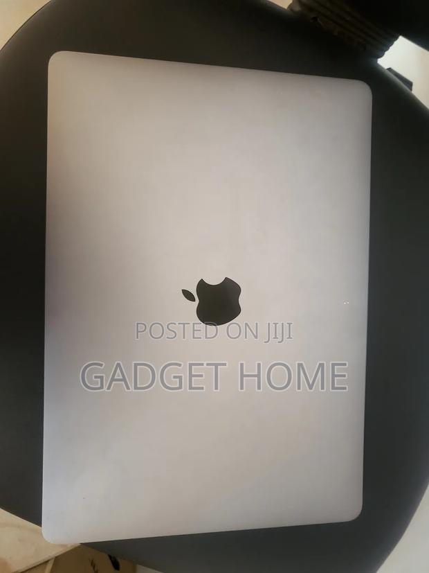 Laptop Apple MacBook Pro 2020 8GB Intel Core i5 SSD 256GB · Photo 3