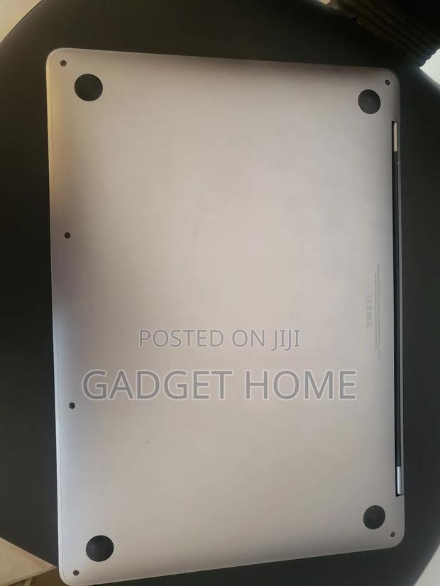 Laptop Apple MacBook Pro 2020 8GB Intel Core i5 SSD 256GB · Photo 4