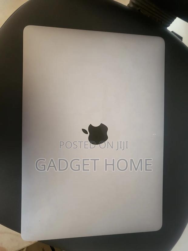 Laptop Apple MacBook Pro 2020 8GB Intel Core i5 SSD 256GB · Photo 6