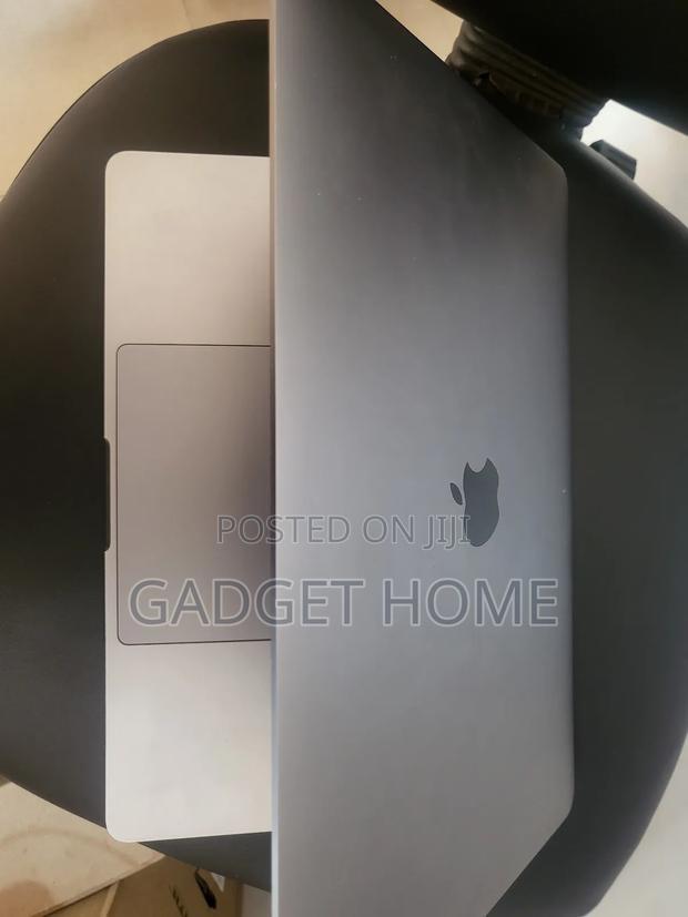 Laptop Apple MacBook Pro 2020 8GB Intel Core i5 SSD 256GB · Photo 7