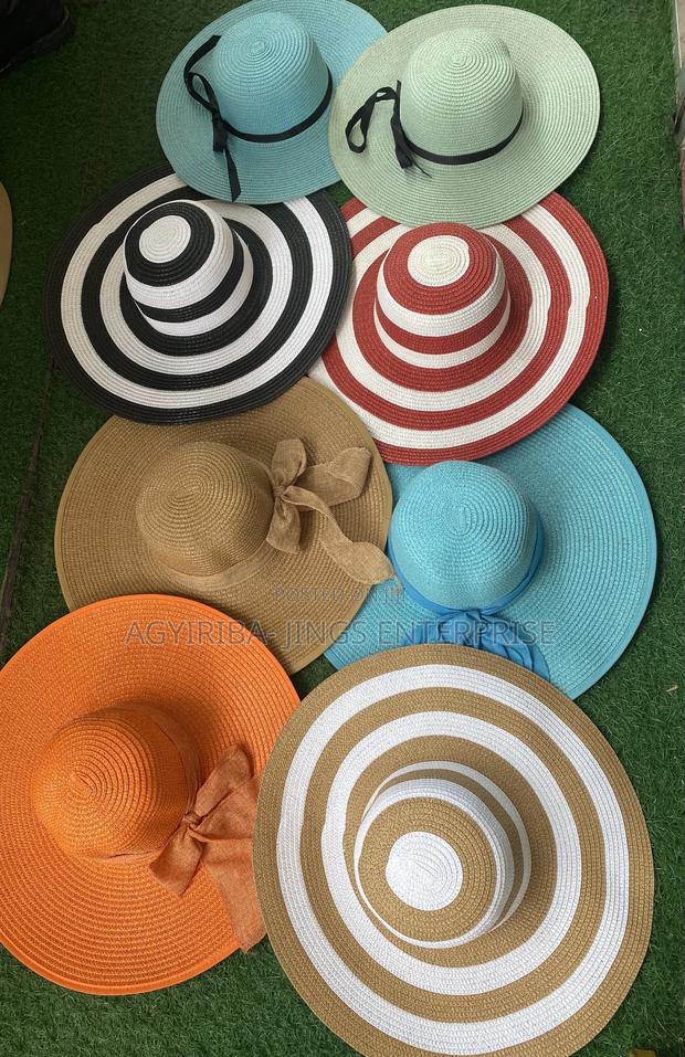 Beautiful Summer Hats · Photo 1