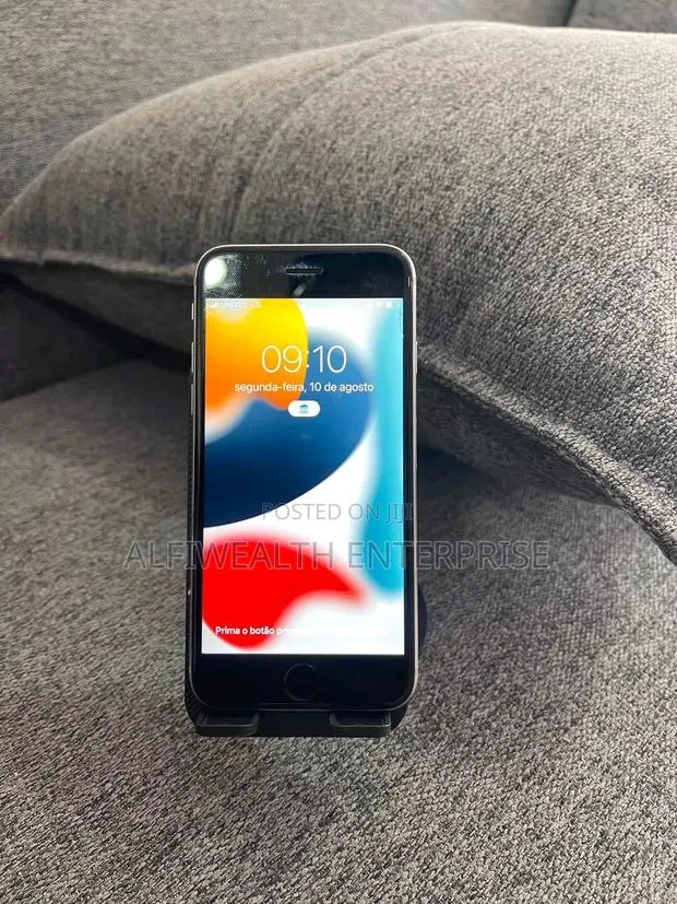 Apple iPhone 6s 128 GB Silver · Photo 1