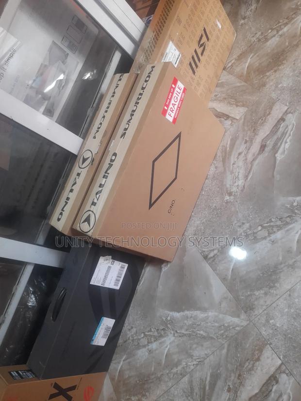 New Laptop 64GB Intel Core Ultra 9 SSD 1T · Photo 6