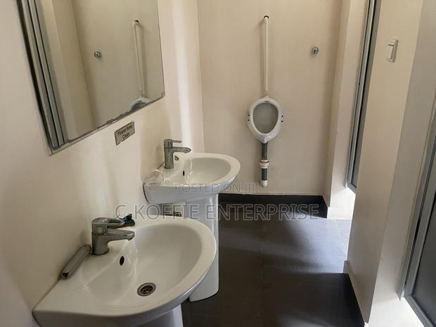 15bedrooms Hotel at North Legon for Rent · Photo 5