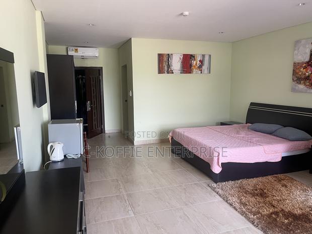 15bedrooms Hotel at North Legon for Rent · Photo 3