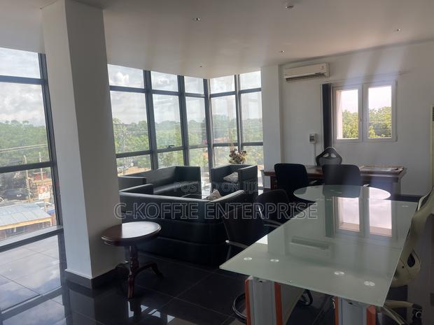 Office Space at Achimota for Rent · Photo 3