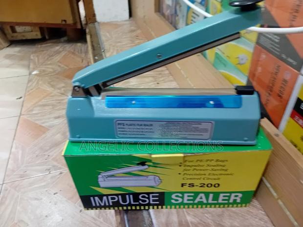 Impulse Sealer Machine · Photo 2