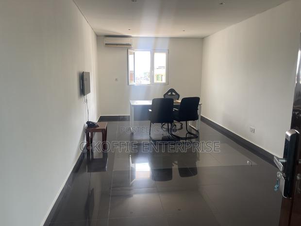Shop at North Legon for Rent · Photo 4