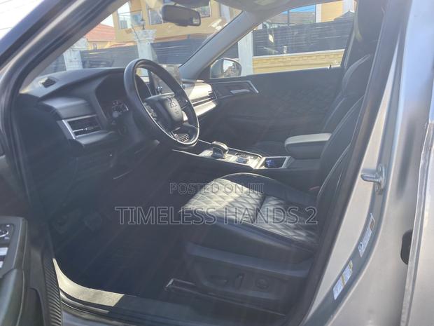 Mitsubishi Outlander SE 2022 Silver · Photo 6