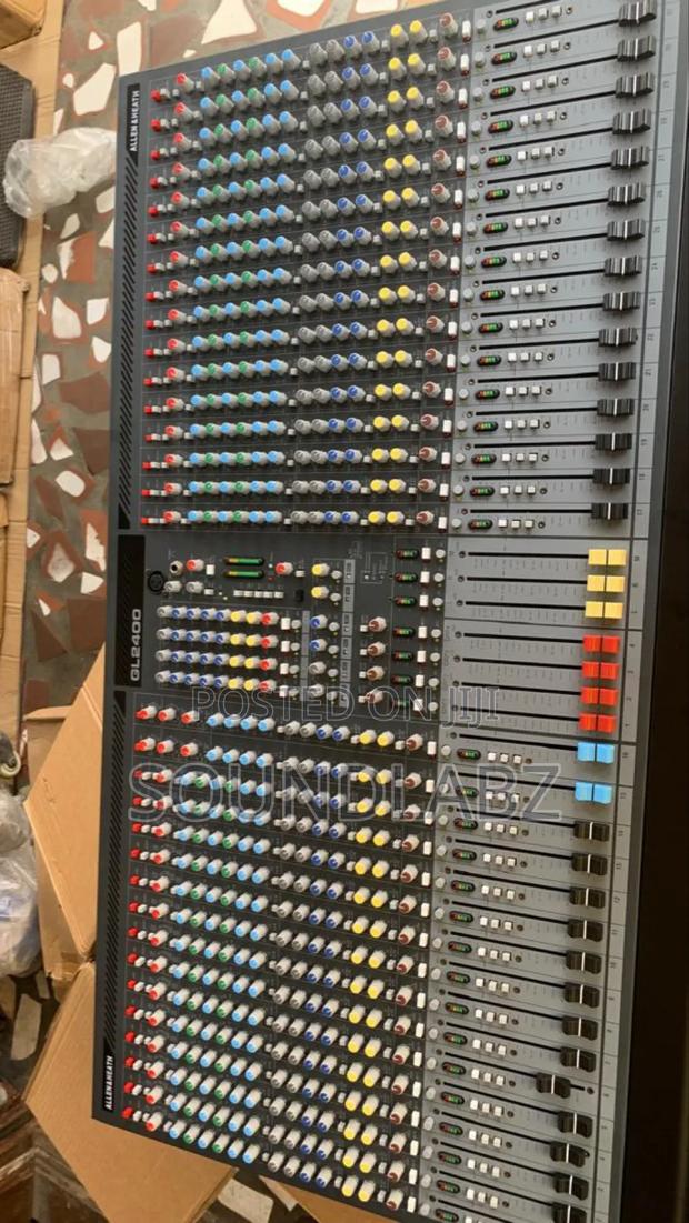 Allen And Heath Gl2400 32channel Professional Mixer · Photo 3