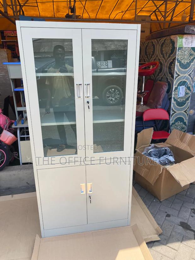 Half Glass Filing Cabinet (Steel) · Photo 1