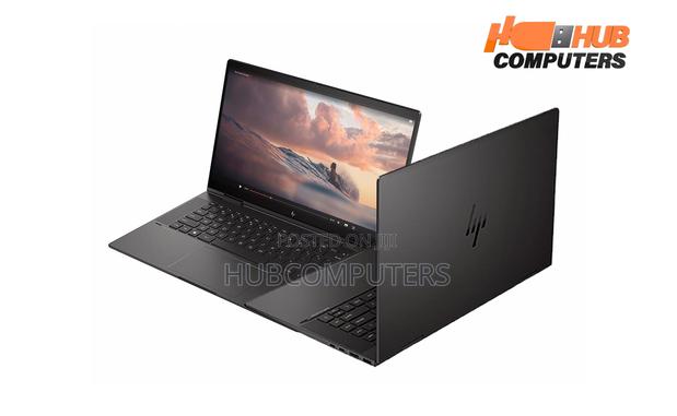 New Laptop HP Envy 15 8GB AMD Ryzen 5 SSD 256GB · Photo 2