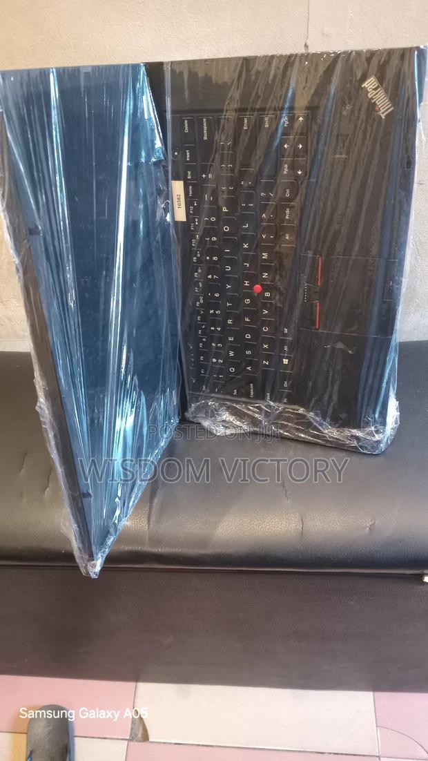 New Laptop Lenovo 8GB Intel Core i5 HDD 500GB · Photo 4