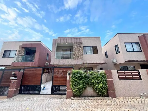3bdrm House in Oyarifa, Ghana Flag for rent · Photo 1