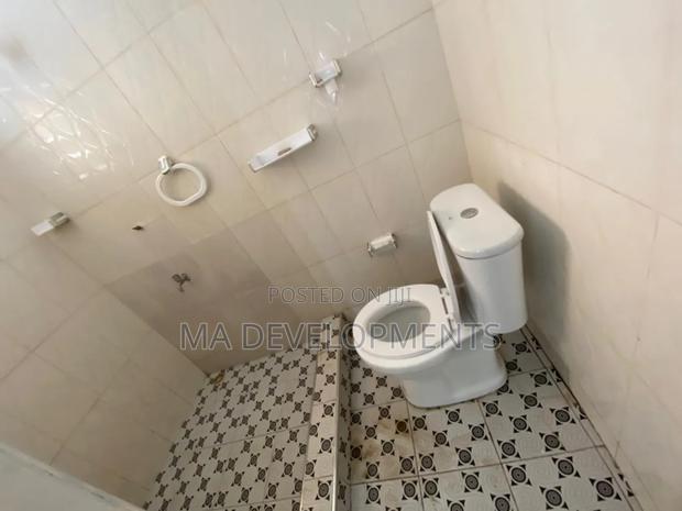Furnished Studio Apartment in Madev Realty, Mile 7 for rent · Photo 4