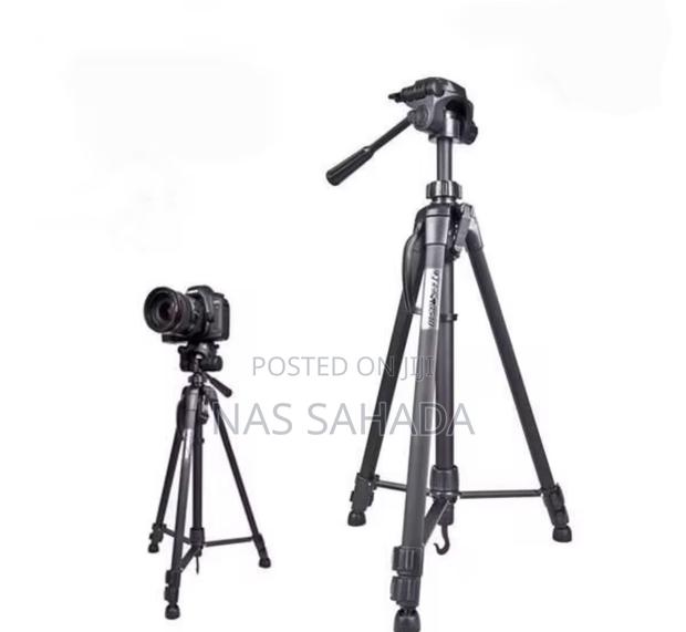 3540 Tripod Stand · Photo 2