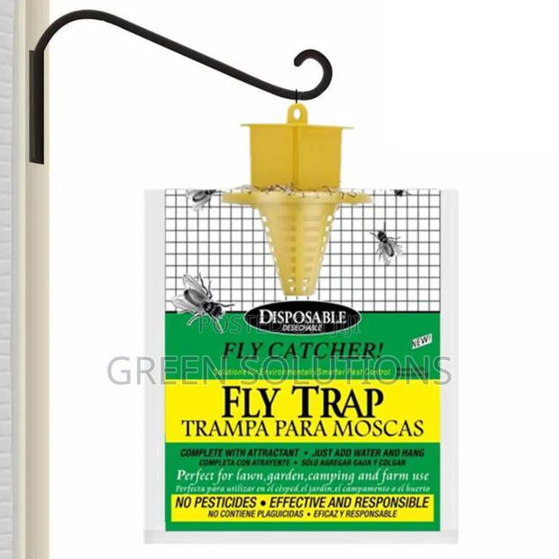 Houseflies Trap With Attractant · Photo 1