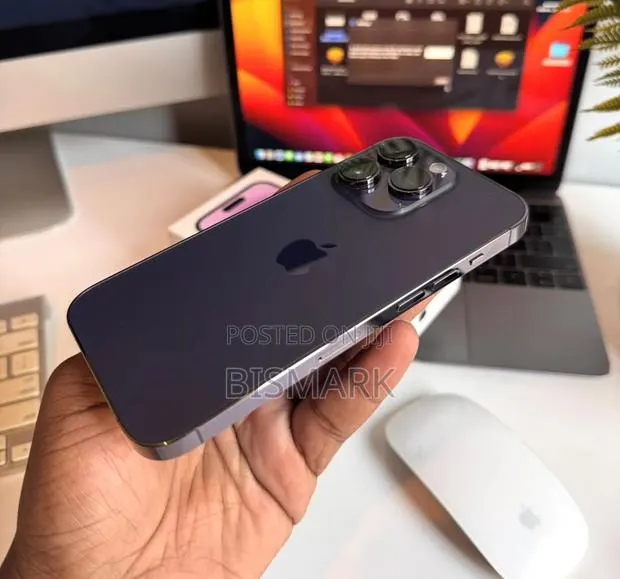 Apple iPhone 14 Pro Max 256 GB Purple · Photo 1
