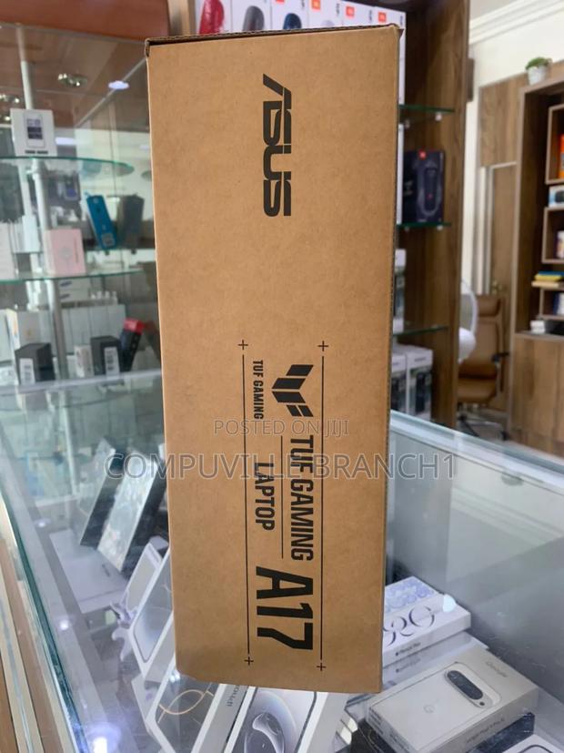 New Laptop Asus 8GB AMD Ryzen 7 SSD 512GB · Photo 3