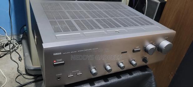 Yamaha Ax-470 Stereo Amplifier and Cd Player · Photo 3