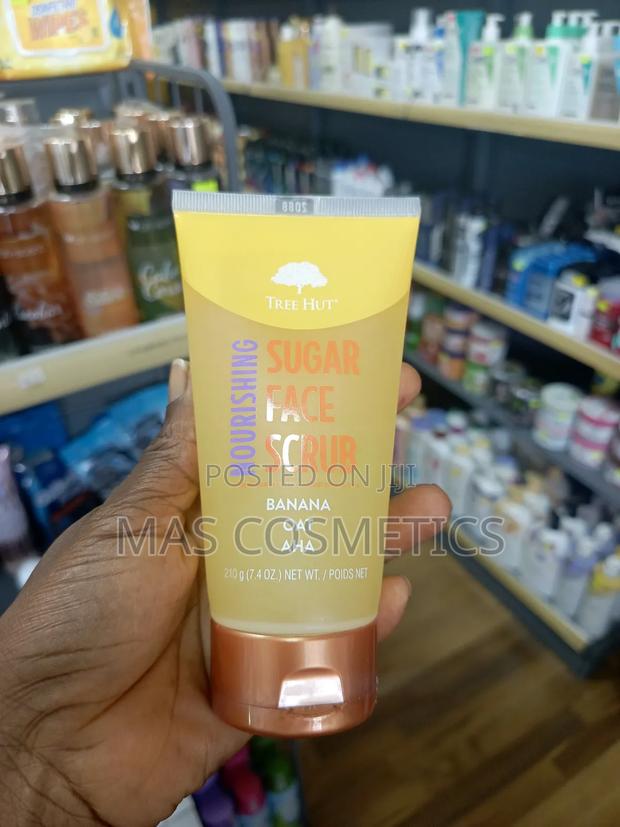 Tree Hut Sugar Face Scrub · Photo 2