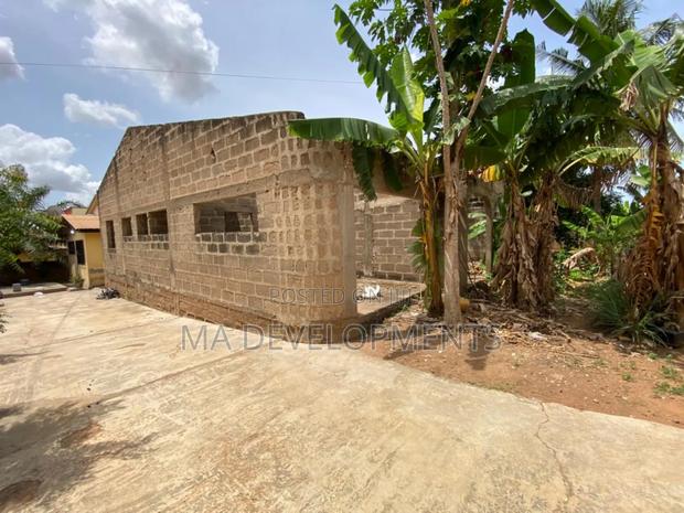 6bdrm House in Madev Realty, Ofankor for sale · Photo 2