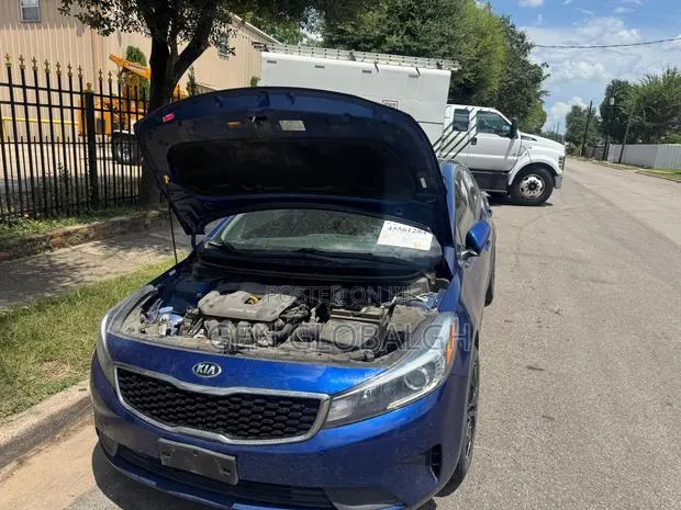 Kia Forte S Sedan 2018 Blue · Photo 1