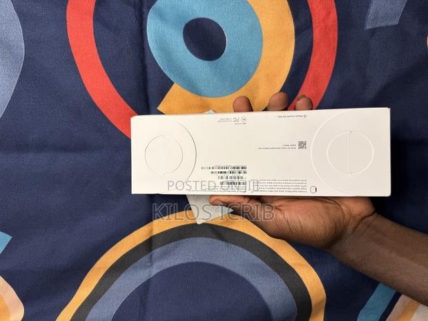 Apple Watch Series Se 2nd Generation 44mm GPS Cellular · Photo 2