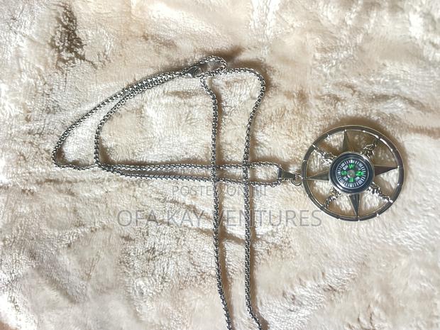 Compass Necklace for All · Photo 2