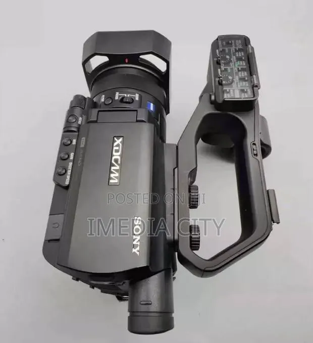 Sony PXW X70 Camera · Photo 1