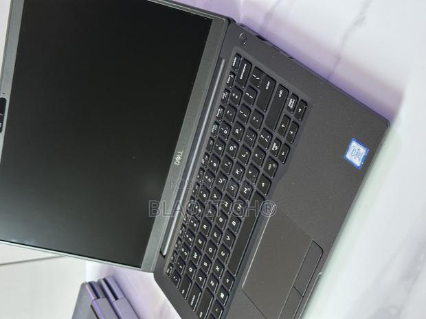 Laptop Dell Latitude 7400 16GB Intel Core I5 SSD 512GB · Photo 2