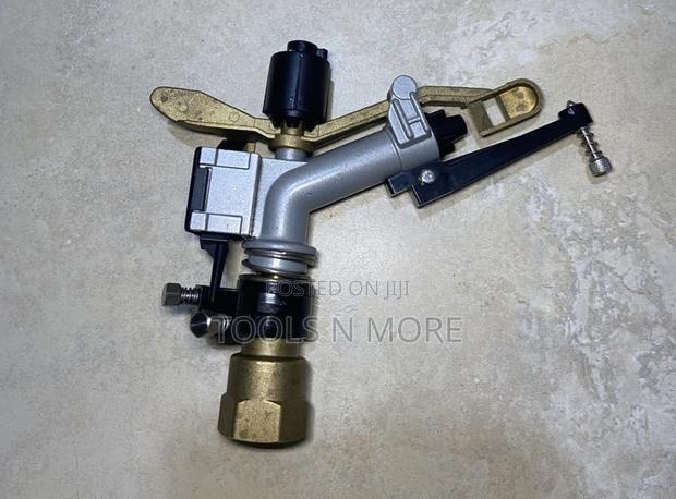 Hs25 Impact Sprinkler (Plus Tripod) 1” · Photo 1