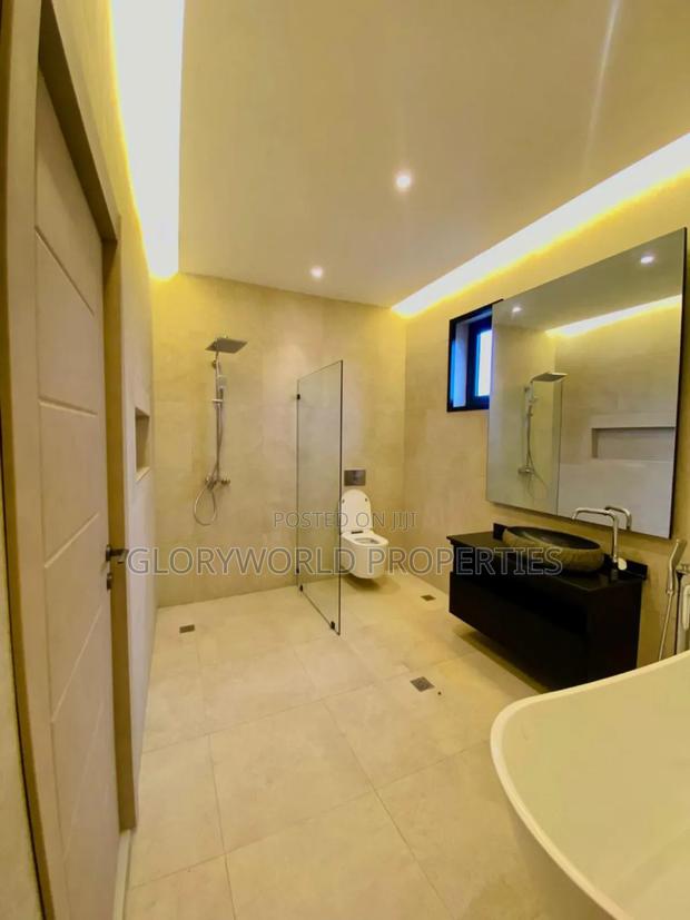 4bdrm House in Dzorwulu for sale · Photo 8