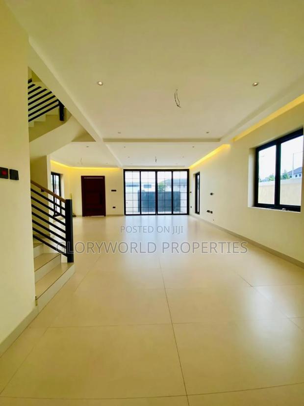 4bdrm House in Dzorwulu for sale · Photo 2