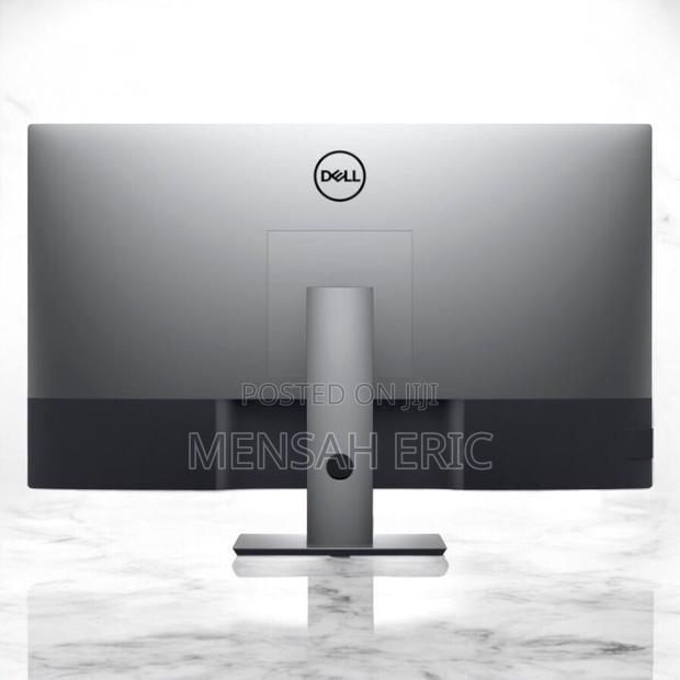 Dell Ultrasharp 43 Usb-C Monitor (U4320q) · Photo 2