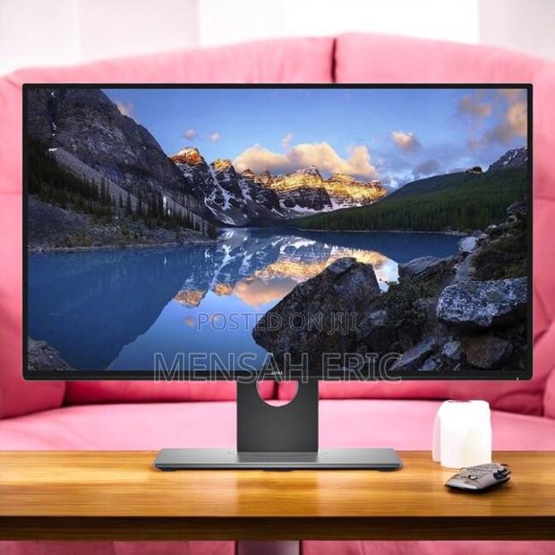 Dell Ultrasharp 43 Usb-C Monitor (U4320q) · Photo 3