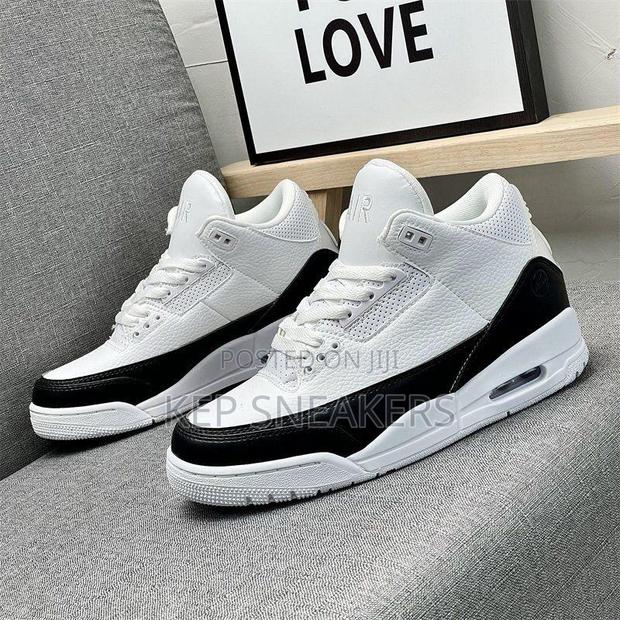 Air Jordan 3 X Fragment Design Retro Sp · Photo 1
