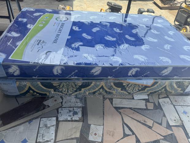 One and Half 6inches Super High Mattress for Sale · Photo 1