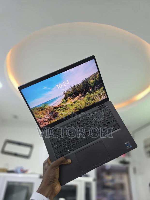 Laptop Dell Latitude 7420 16GB Intel Core I5 SSD 256GB · Photo 1