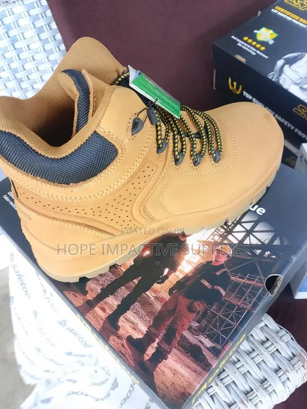 New Quality Safetoe Boot. · Photo 3