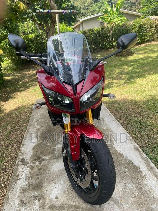 Yamaha 2018 Red · Photo 1