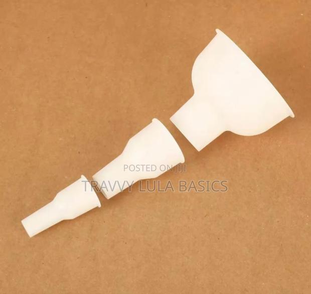 New 3 in 1 Detachable Funnel · Photo 1
