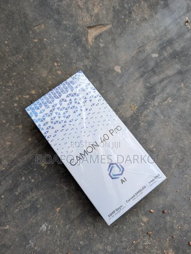 New Tecno Camon 40 Pro 5G 256 GB Gray · Photo 1