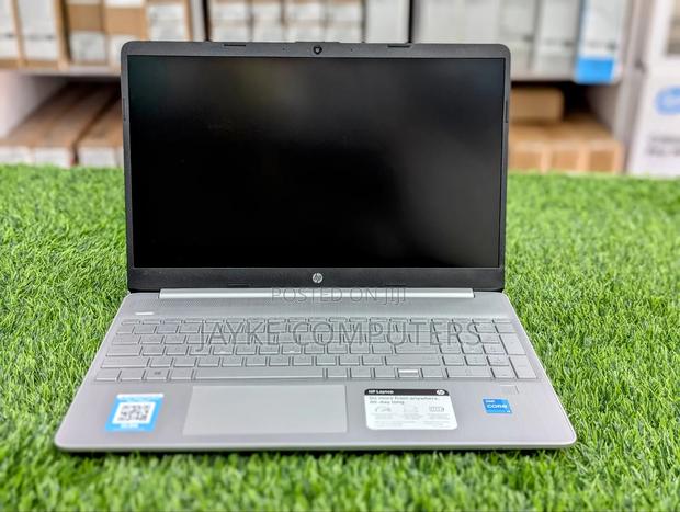 New Laptop HP 15 8GB Intel Core I3 SSD 256GB · Photo 6