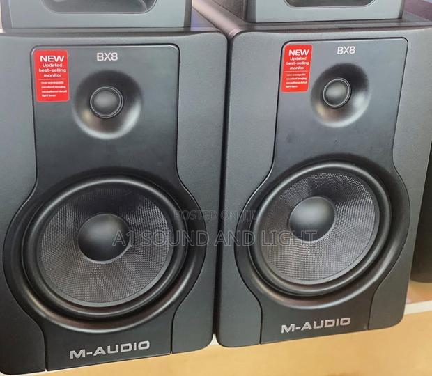 M-Audio Bx8 D2 Studio Monitors · Photo 2