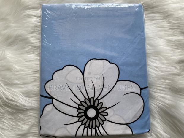Double Size Bedsheet With 2 Pillow Case - Light Blue/White · Photo 2