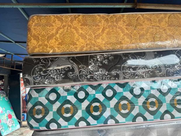 11inches Double Mattress for Sale · Photo 1