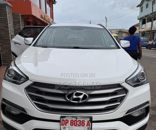 Hyundai Santa Fe SE AWD 2018 White · Photo 2