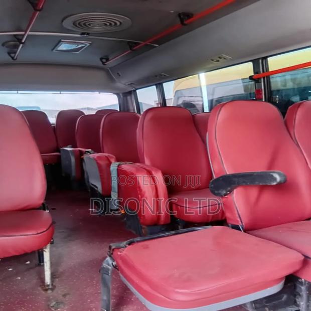 Hyundai County 2011 White · Photo 5